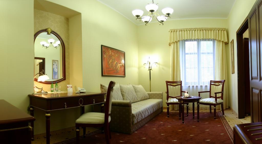 Dwór Dębowiec I Quarto foto